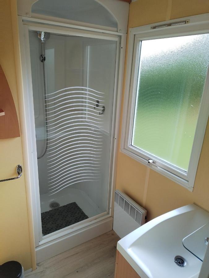 Hermelinghen Mobil-Home Coin De Paradis En Cote D'Opale Sur Terrain Prive Et Sa Caravane מראה חיצוני תמונה